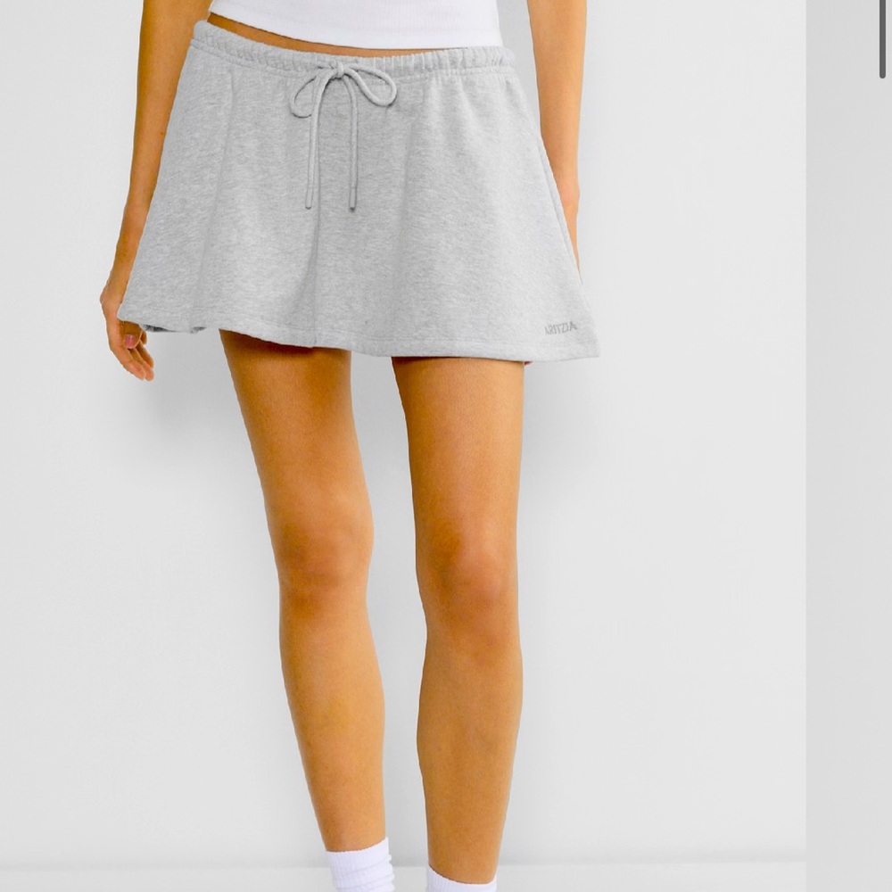 Aritzia Cozy Sweatfleece Skirt